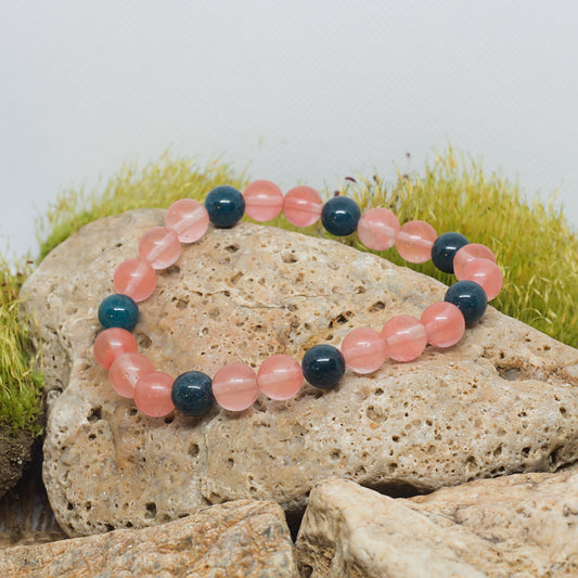 Гривна от естествени камъни