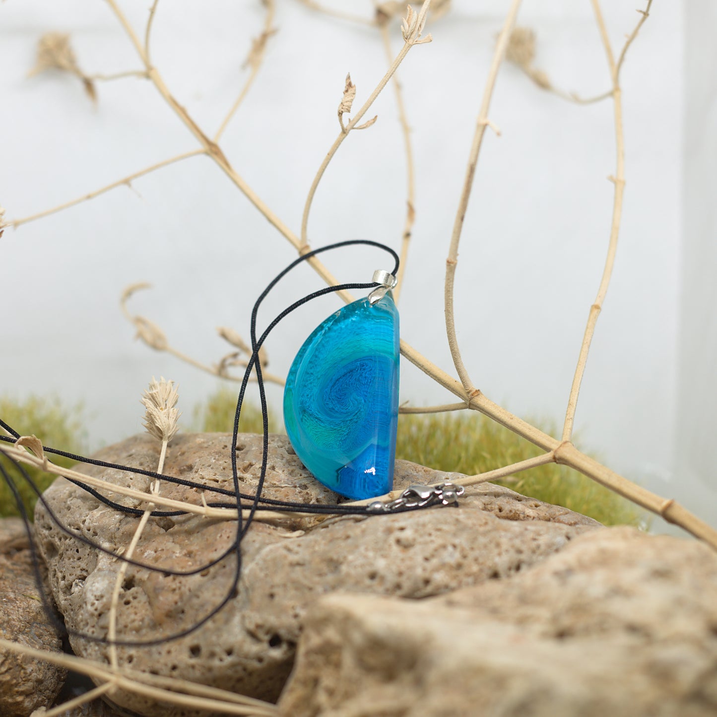 Колие с медальон