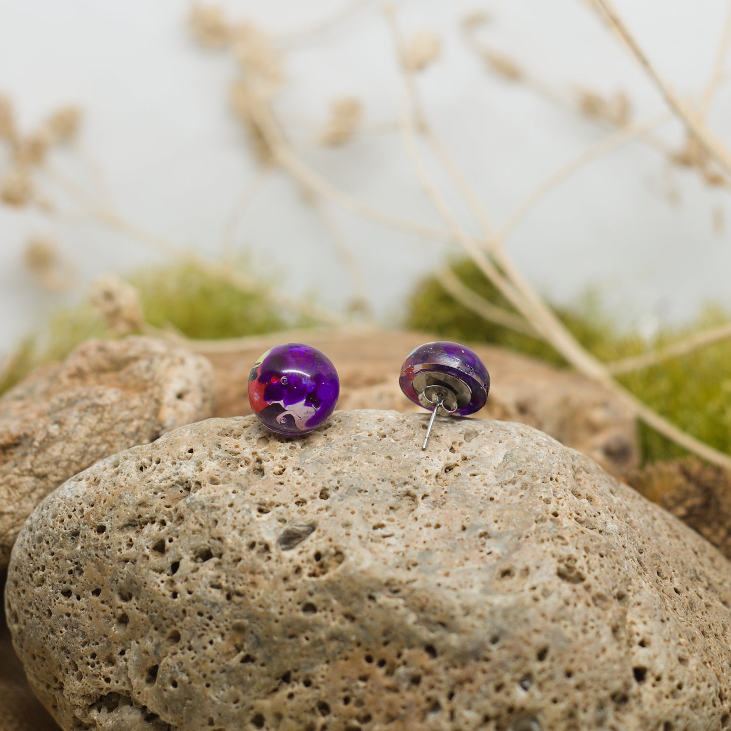 Обеци с винт