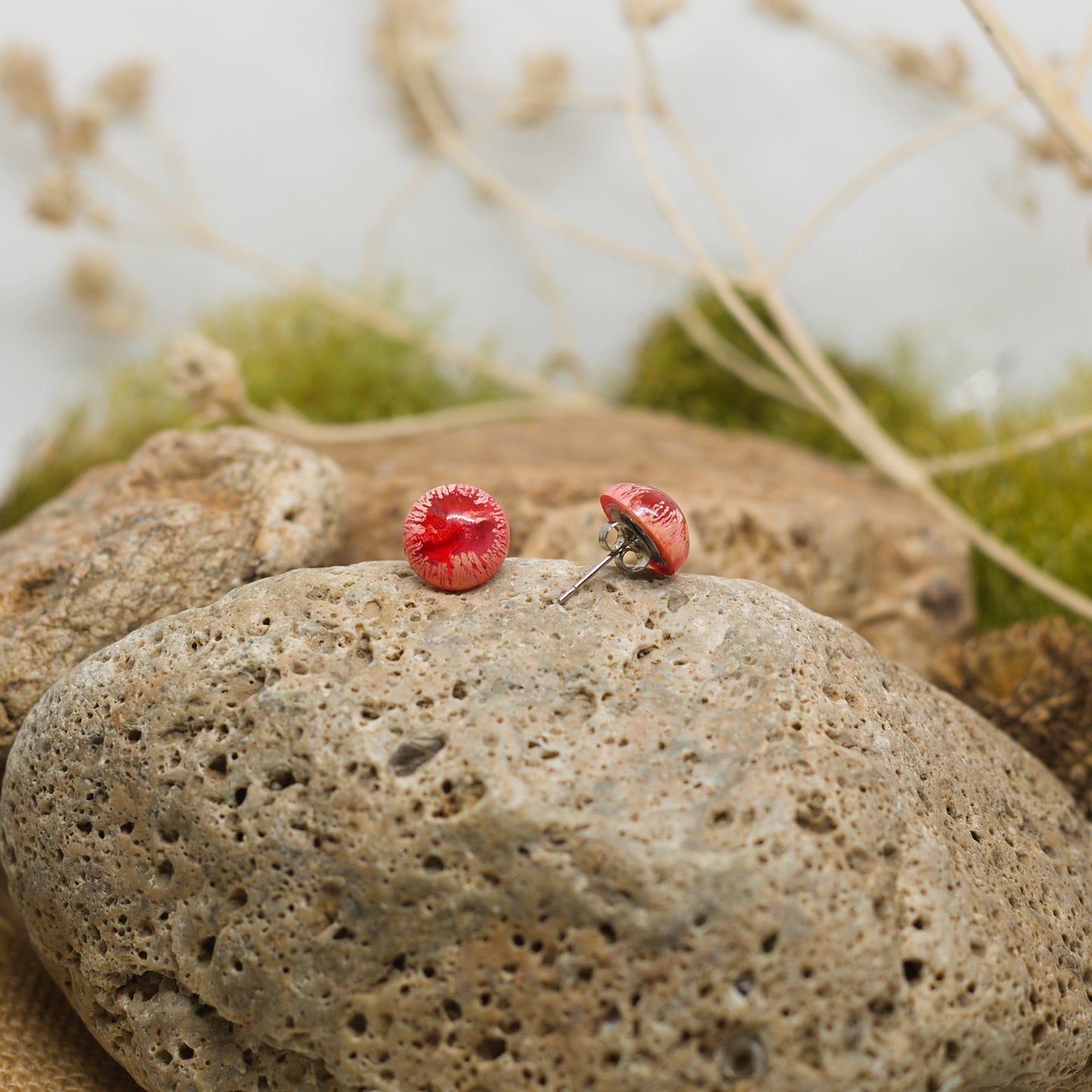 Обеци с винт