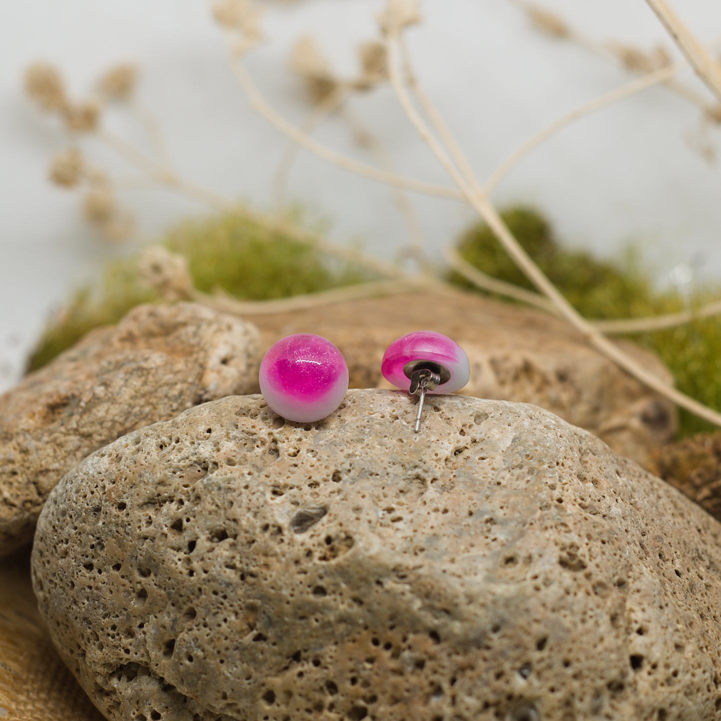 Обеци с винт