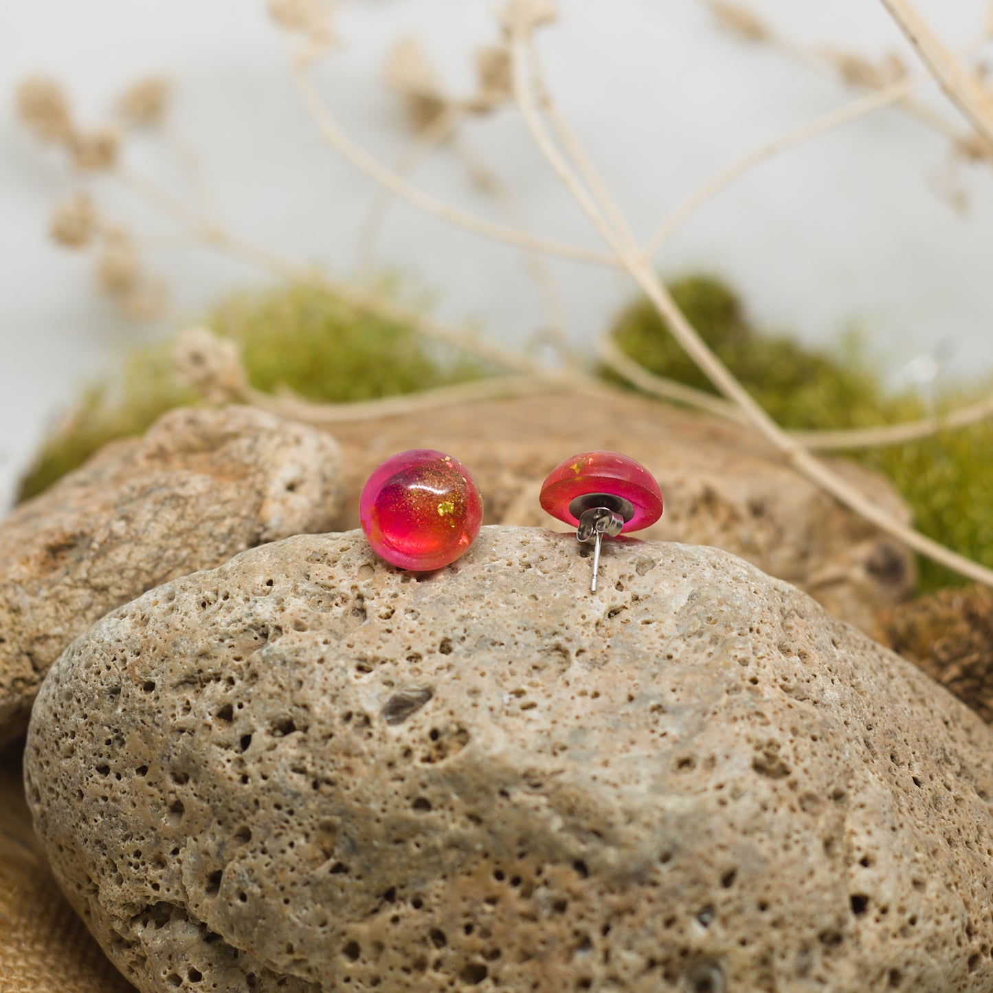 Обеци с винт