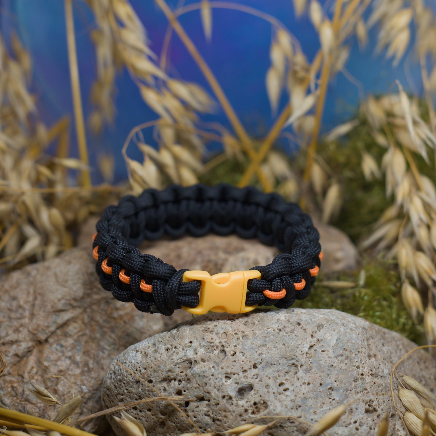 Паракорд гривна