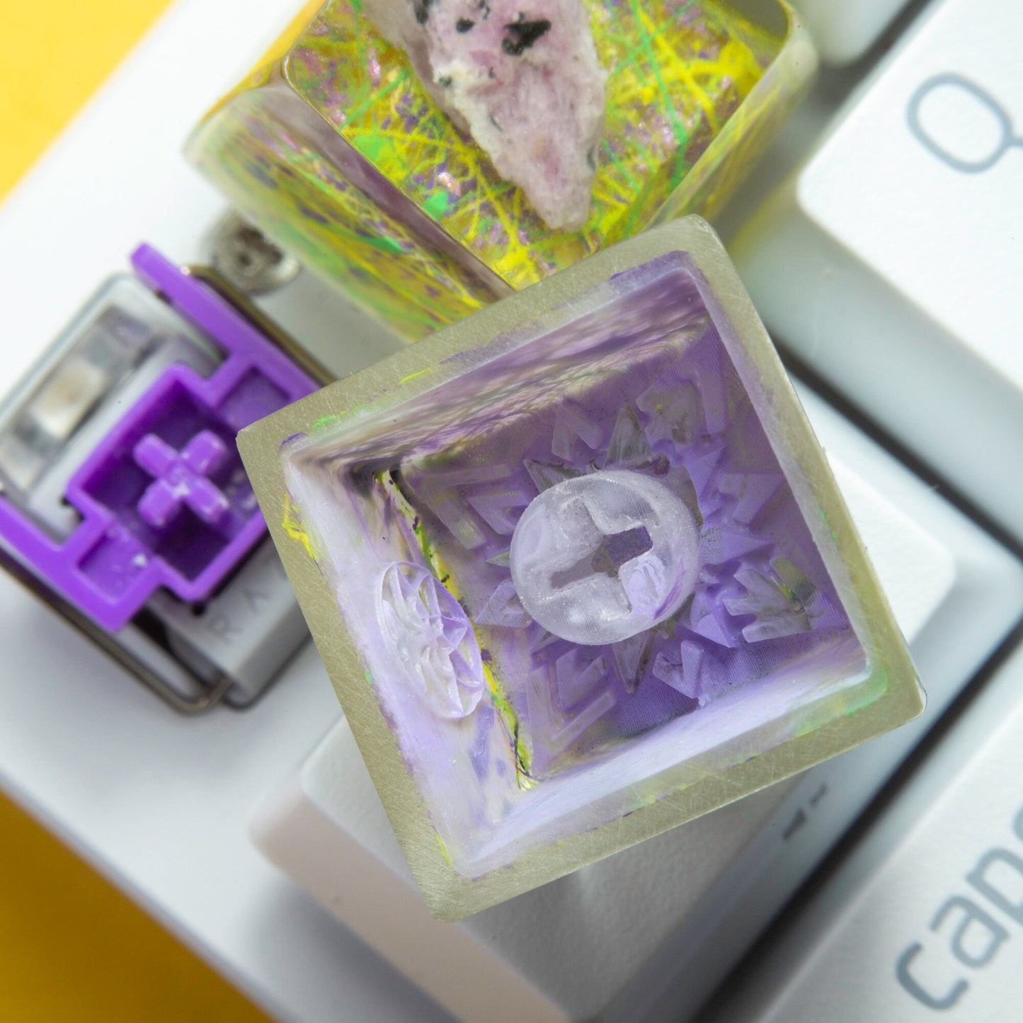 Капачка за клавиш/keycap, 'Lemon Grass' с рубин