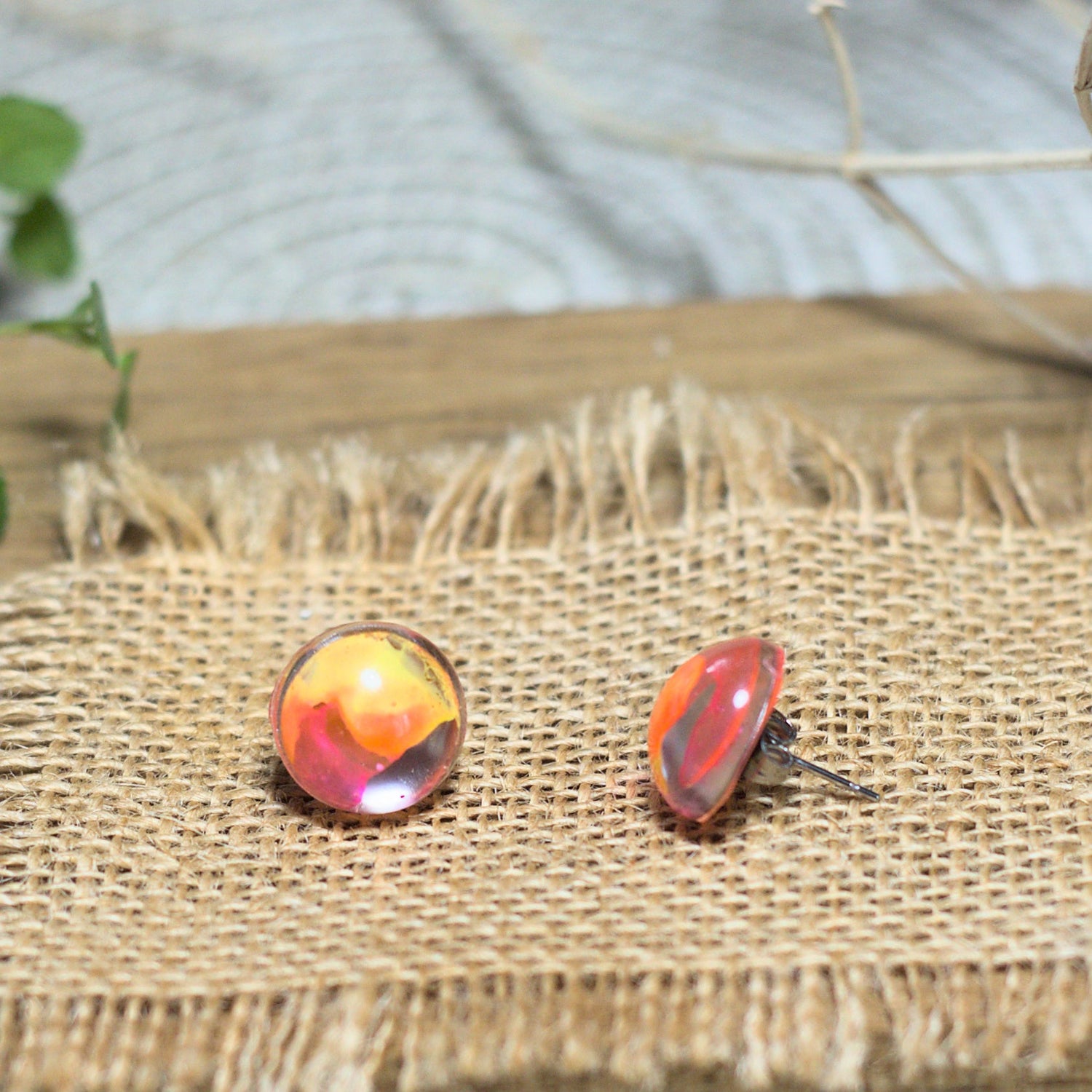 Обеци на винт