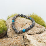 Гривна от естествени камъни