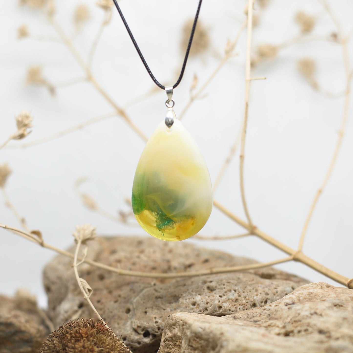 Колие с медальон