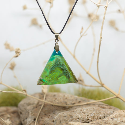 Колие с медальон