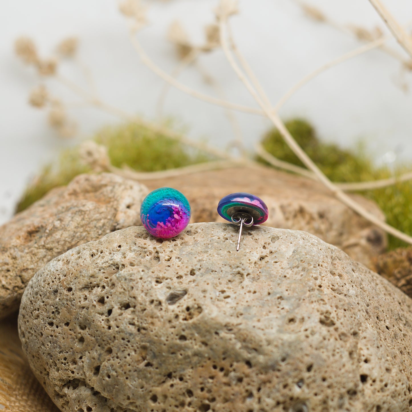 Обеци с винт