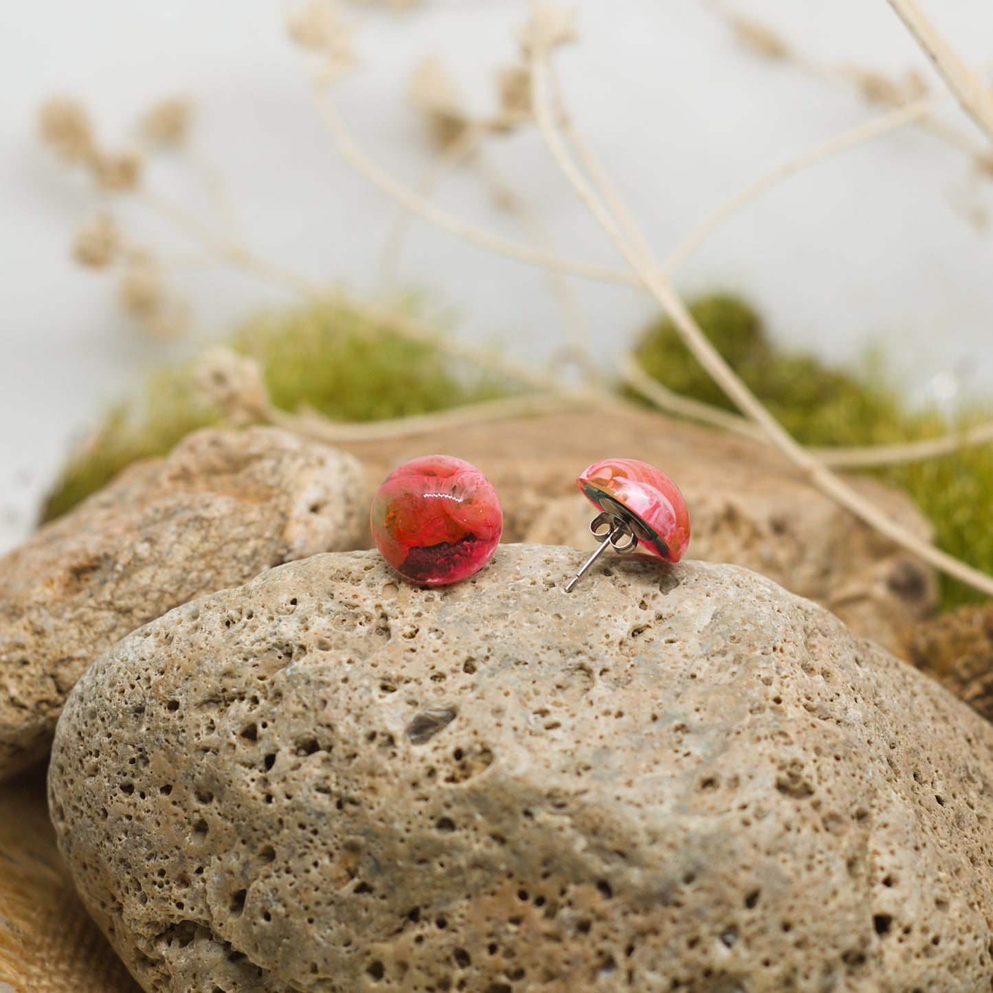 Обеци с винт