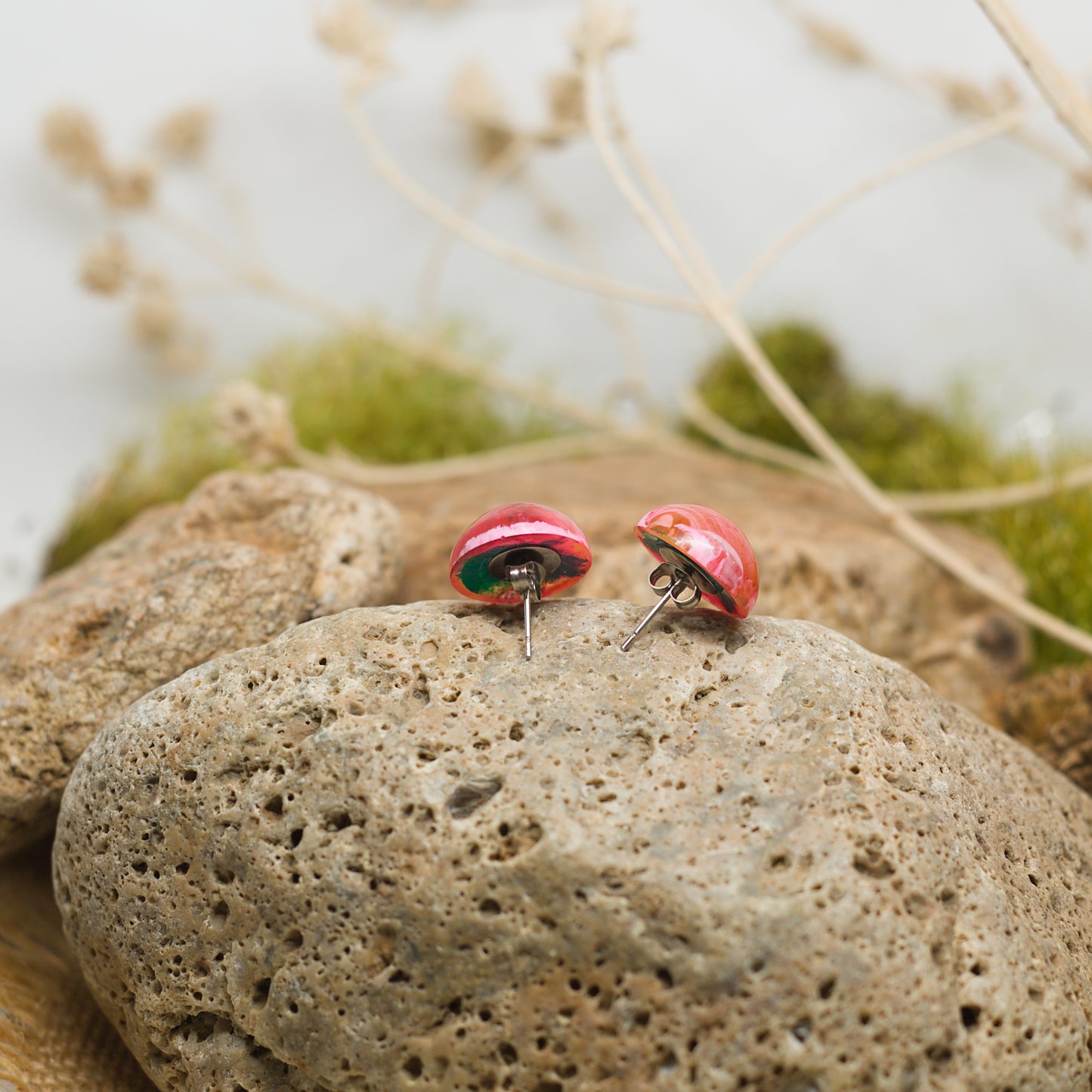 Обеци с винт