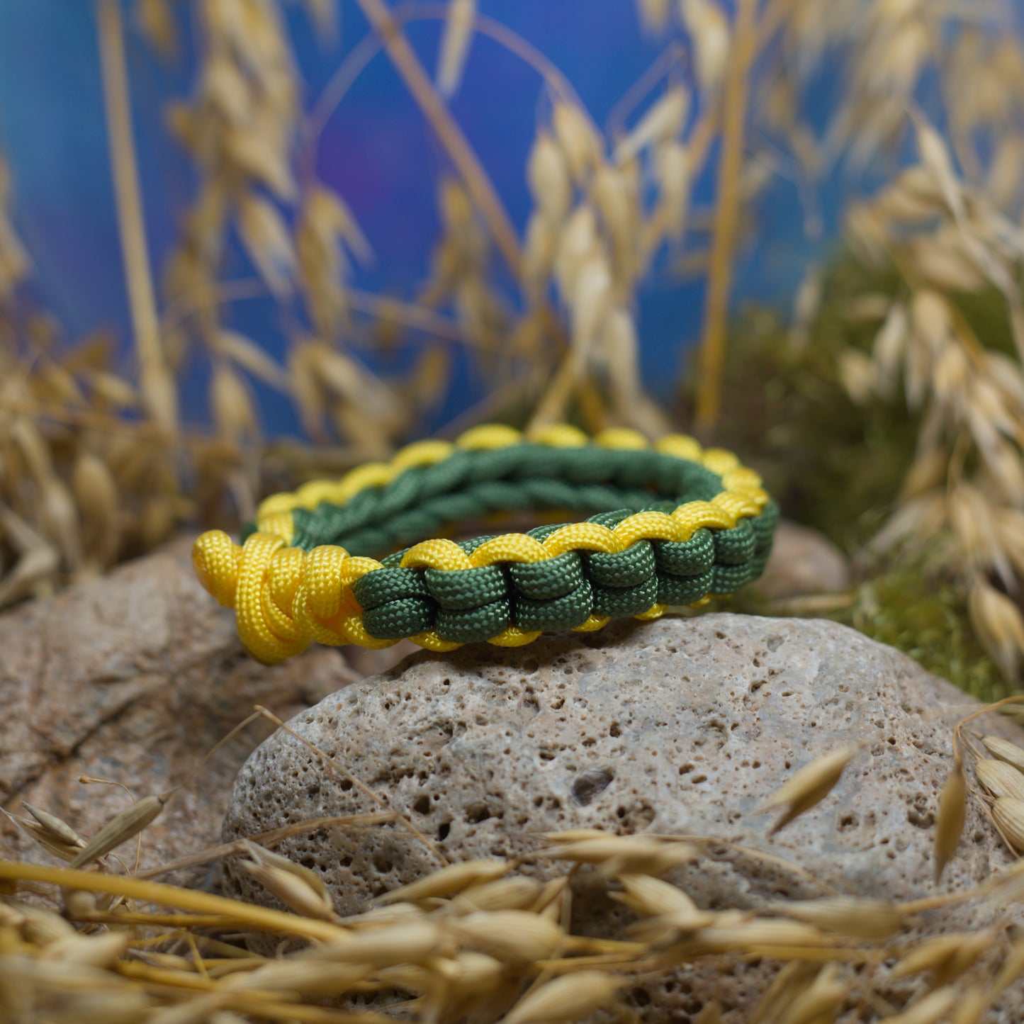 Паракорд гривна