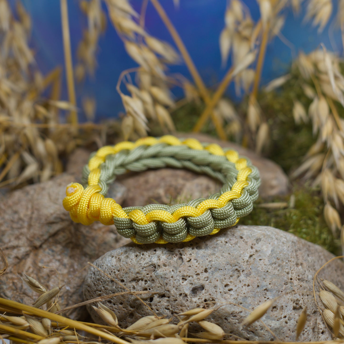 Паракорд гривна