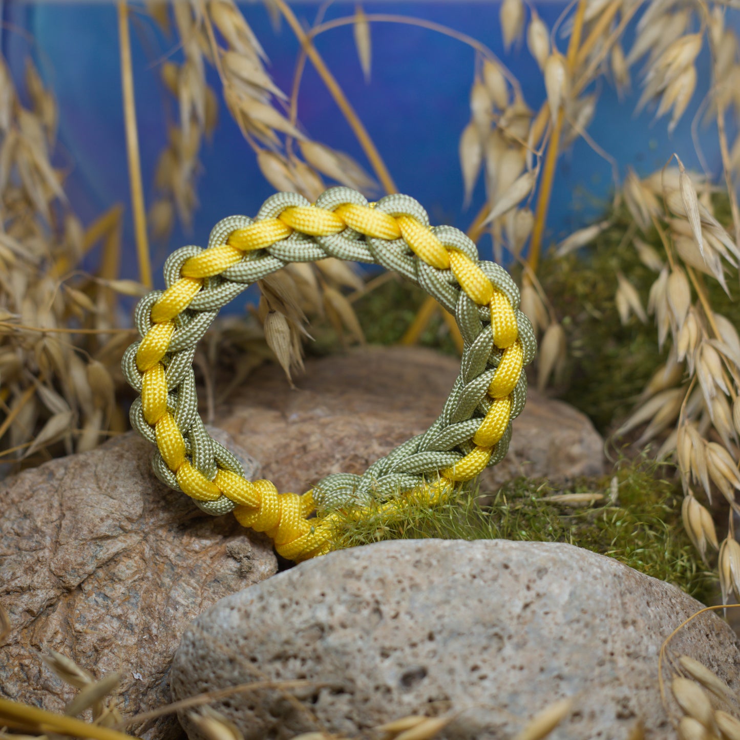 Паракорд гривна