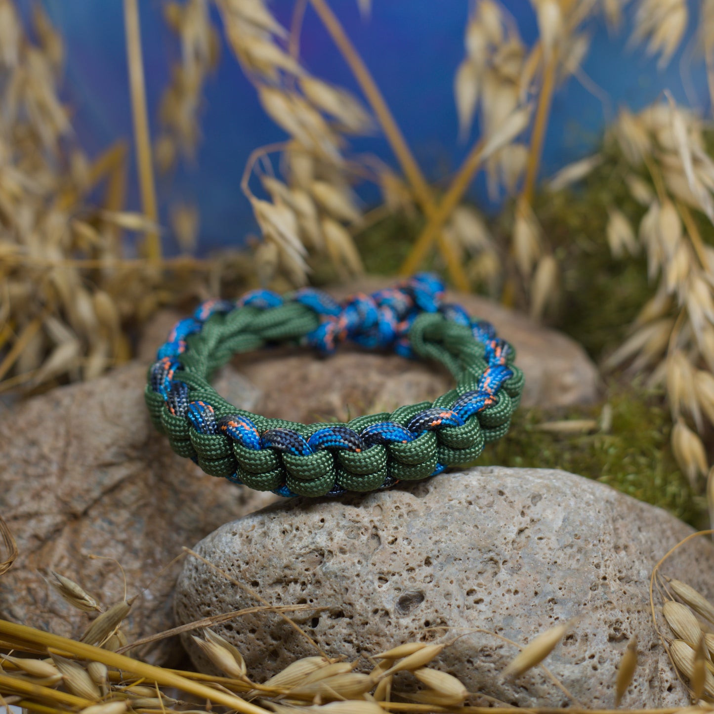 Паракорд гривна