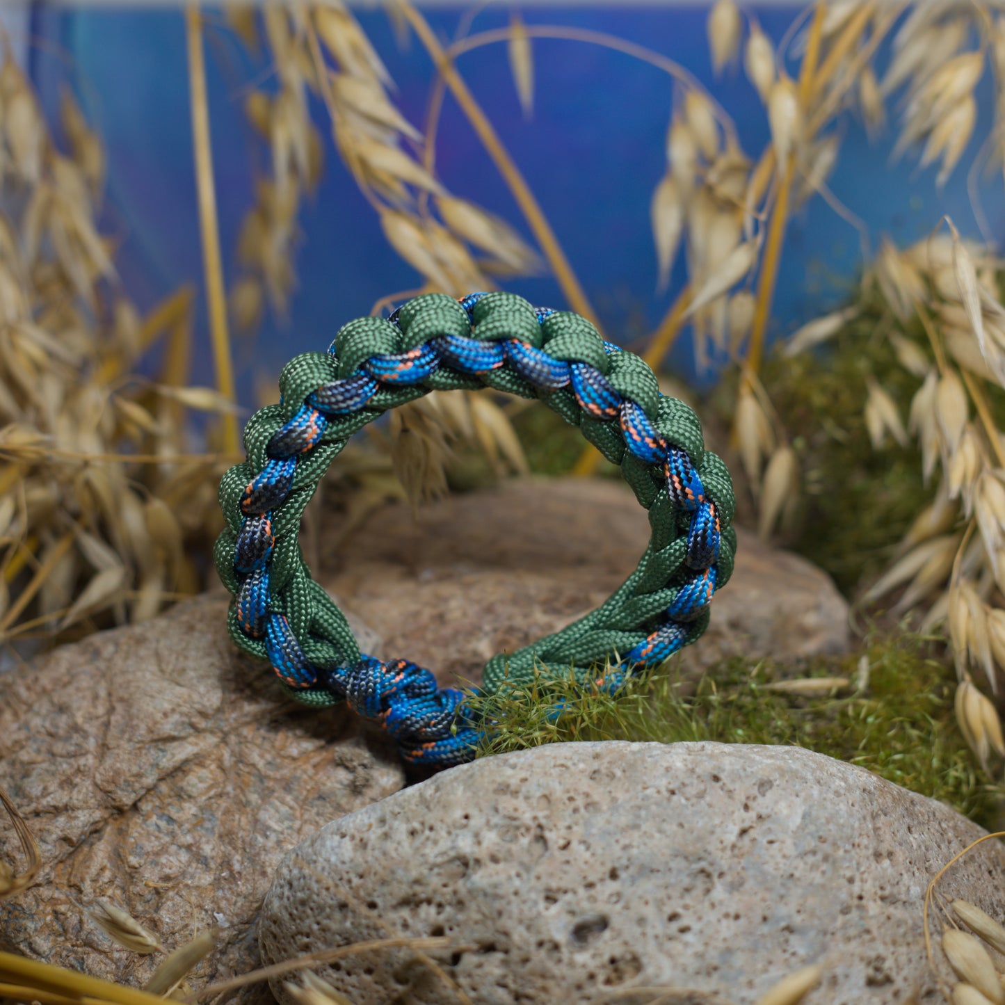 Паракорд гривна