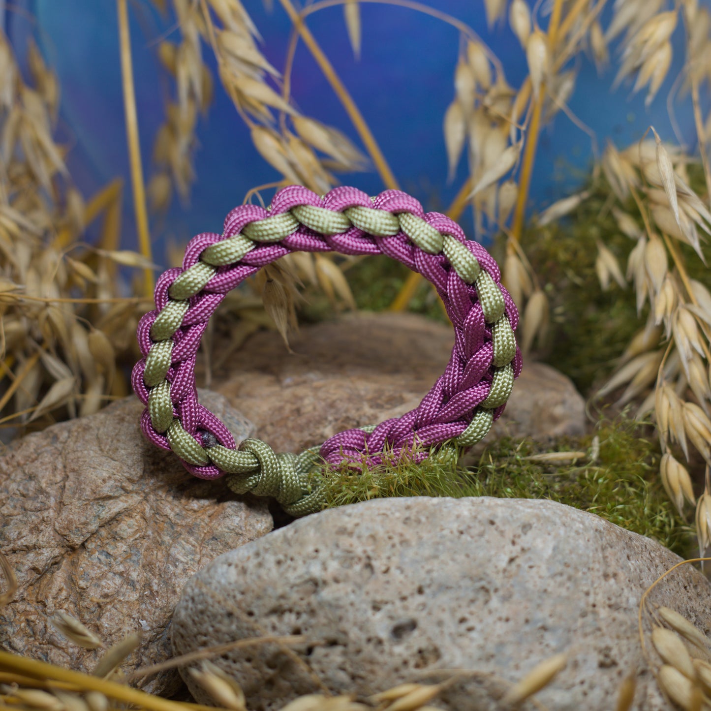 Паракорд гривна