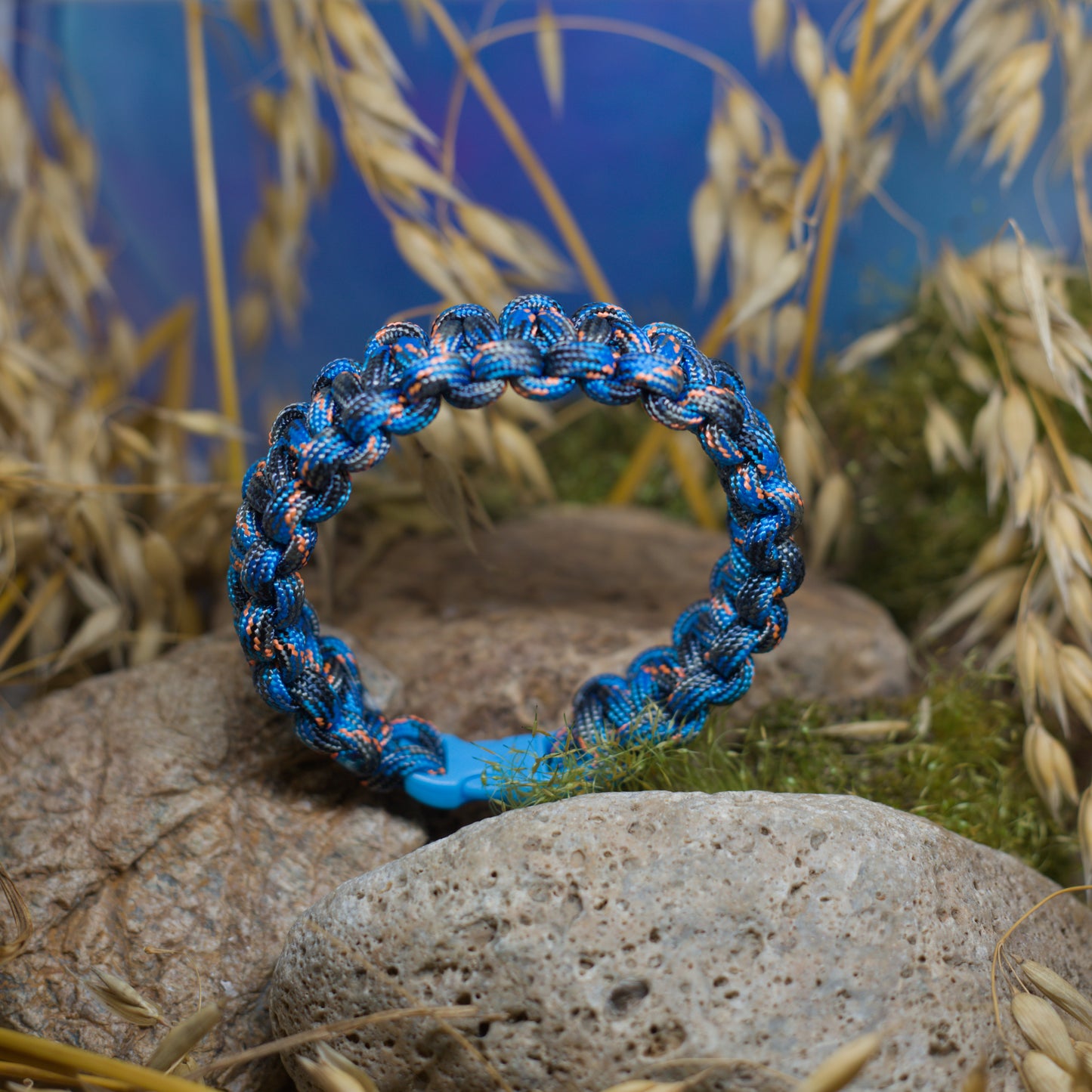 Паракорд гривна