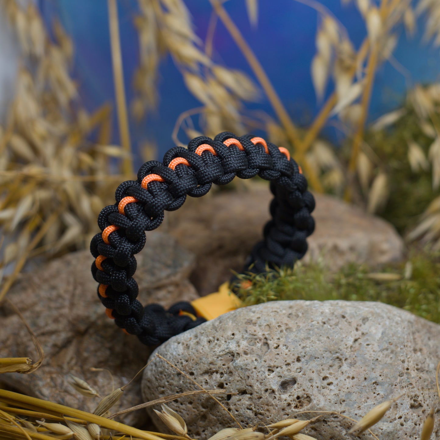 Паракорд гривна